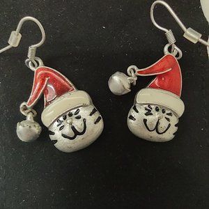 Santa kitty enameled silvertone earrings. NWOT